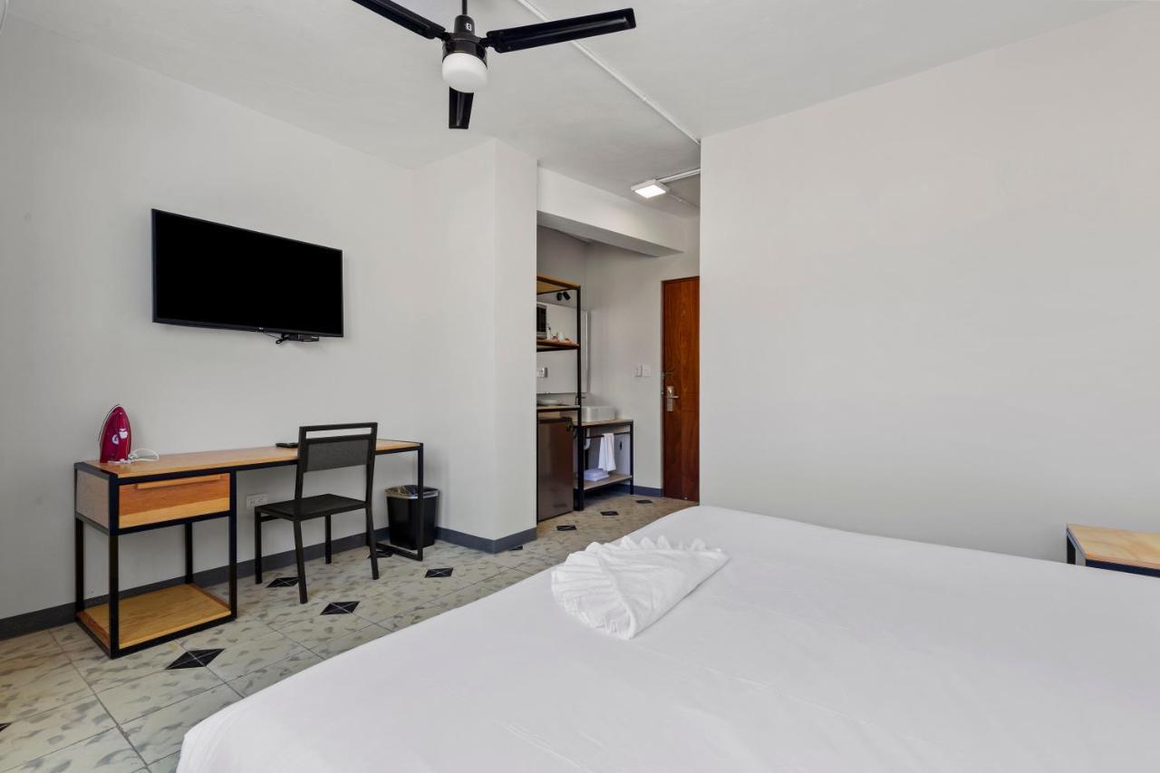 Suites Reforma By Homirent Mérida Exteriör bild