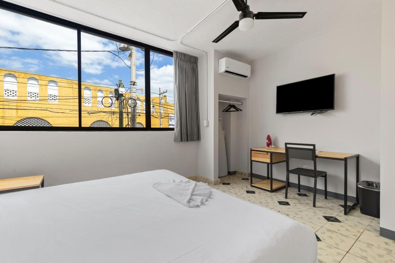Suites Reforma By Homirent Mérida Exteriör bild