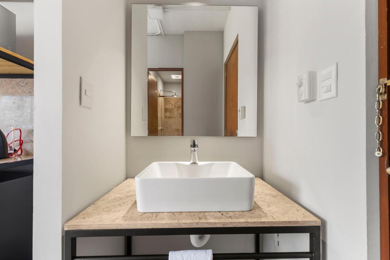 Suites Reforma By Homirent Mérida Exteriör bild